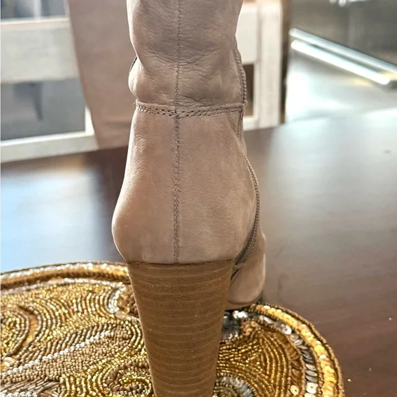 VINCE CAMUTO CORINNE Taupe Over the Knee Boots - Size 8.5M - Picture 9 of 9